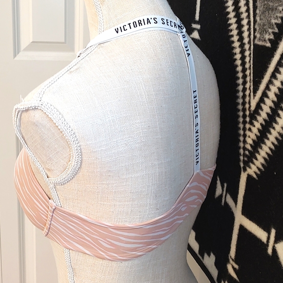 💕GUC Victoria's Secret Ladie's T-Shirt Lightly Lined Demi Underwire Bra, 32D - Picture 6 of 10